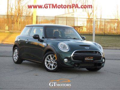 2015 MINI Hardtop 2 Door S FWD photo