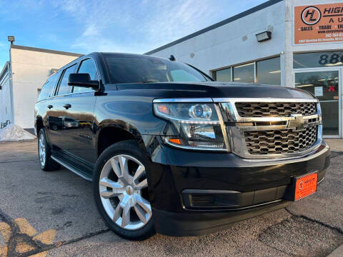 2017 Chevrolet Suburban LT 4WD photo