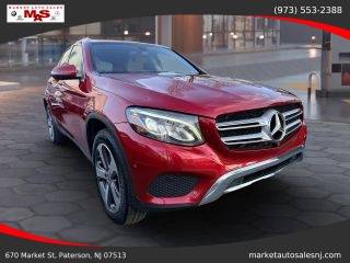 2018 Mercedes-Benz GLC-Class GLC 300 AWD photo