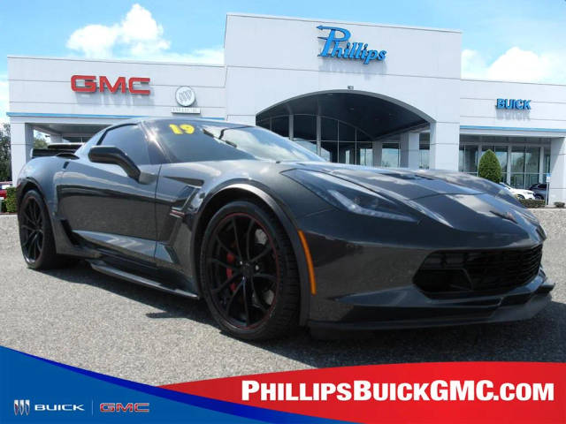 2019 Chevrolet Corvette Grand Sport 1LT RWD photo