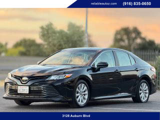 2018 Toyota Camry LE FWD photo