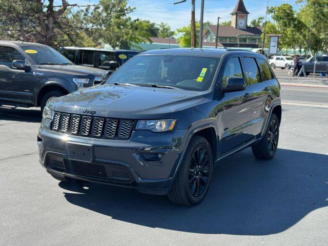 2018 Jeep Grand Cherokee Altitude 4WD photo