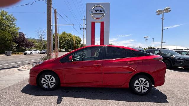 2018 Toyota Prius Four FWD photo