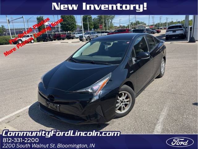 2016 Toyota Prius Two FWD photo