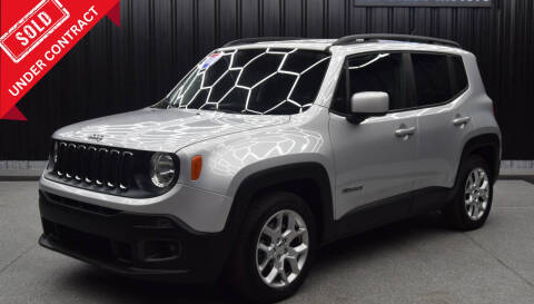 2017 Jeep Renegade Latitude FWD photo