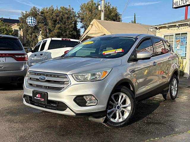 2017 Ford Escape SE FWD photo