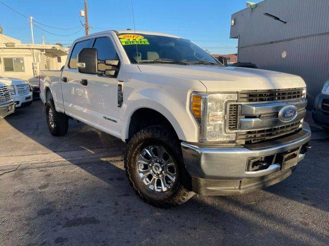 2017 Ford F-250 Super Duty XLT 4WD photo