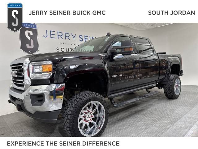 2017 GMC Sierra 2500HD SLE 4WD photo