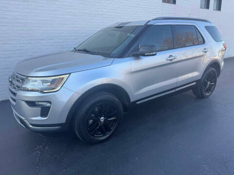 2018 Ford Explorer XLT 4WD photo