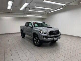 2018 Toyota Tacoma TRD Sport RWD photo