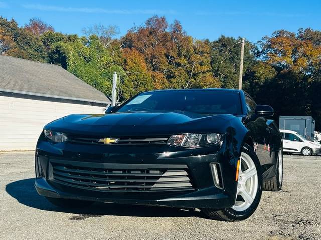 2018 Chevrolet Camaro 1LT RWD photo