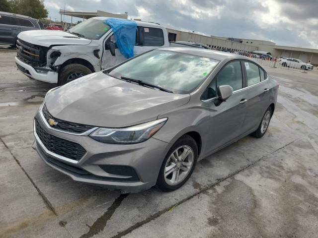 2018 Chevrolet Cruze LT FWD photo