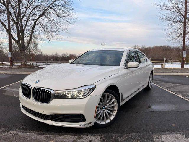 2019 BMW 7 Series 740i xDrive AWD photo