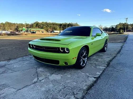 2015 Dodge Challenger R/T Plus RWD photo