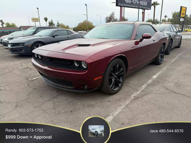 2018 Dodge Challenger SXT RWD photo