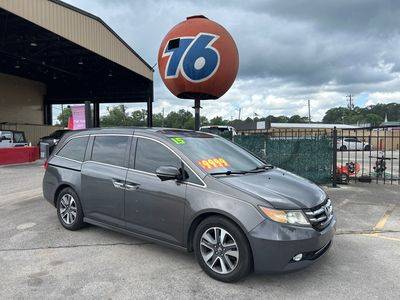 2015 Honda Odyssey Touring FWD photo