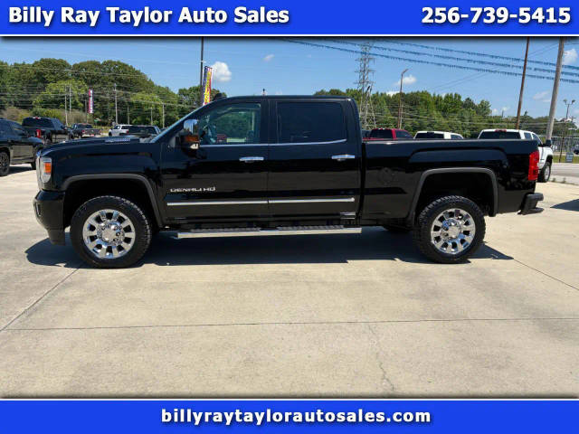 2018 GMC Sierra 2500HD Denali 4WD photo