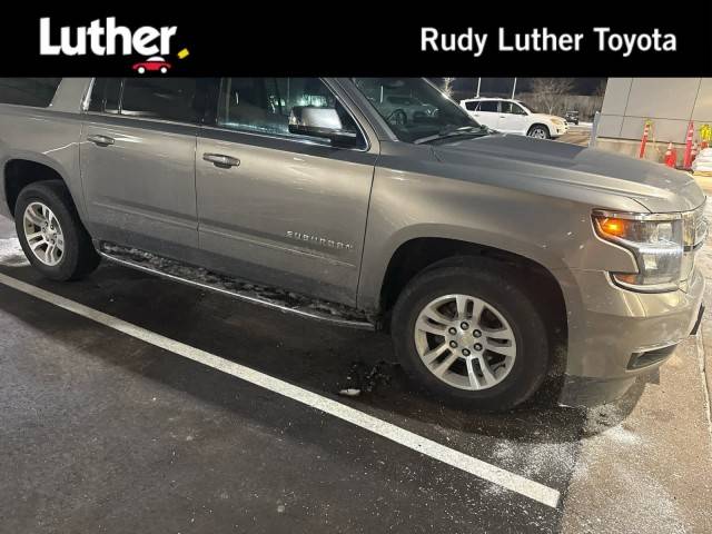 2018 Chevrolet Suburban Premier 4WD photo