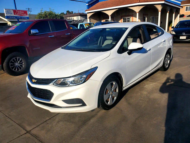 2018 Chevrolet Cruze LS FWD photo