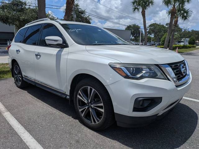 2018 Nissan Pathfinder Platinum FWD photo