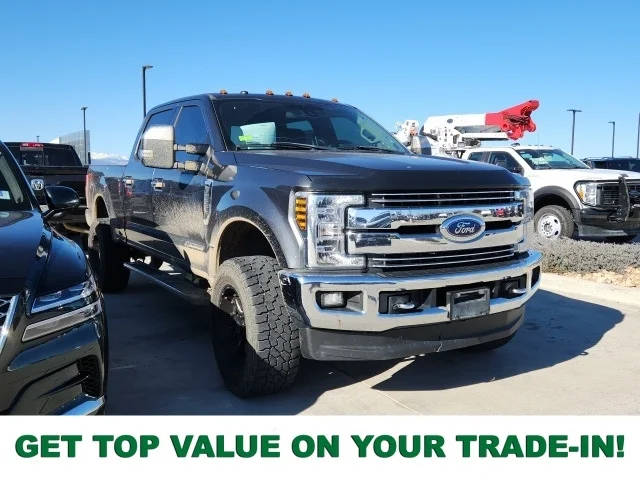 2018 Ford F-350 Super Duty LARIAT 4WD photo