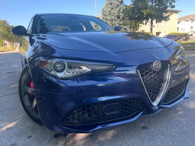 2018 Alfa Romeo Giulia  RWD photo
