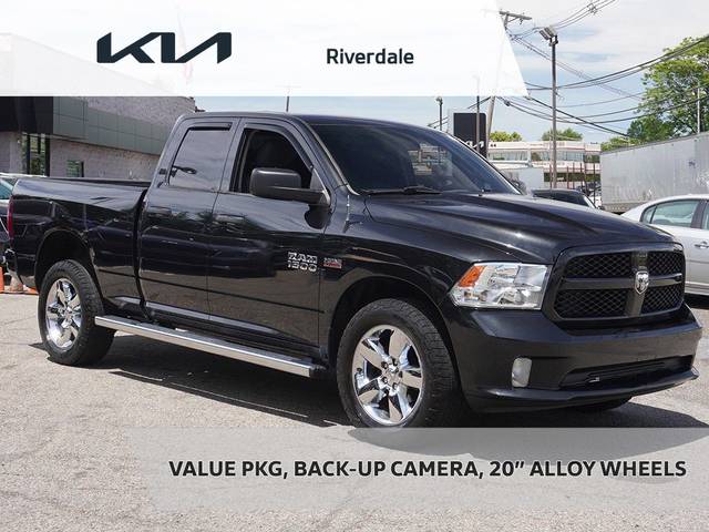2018 Ram 1500 Express 4WD photo