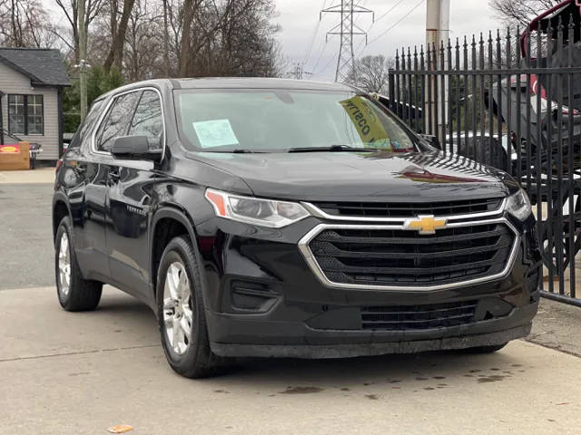 2018 Chevrolet Traverse LS AWD photo