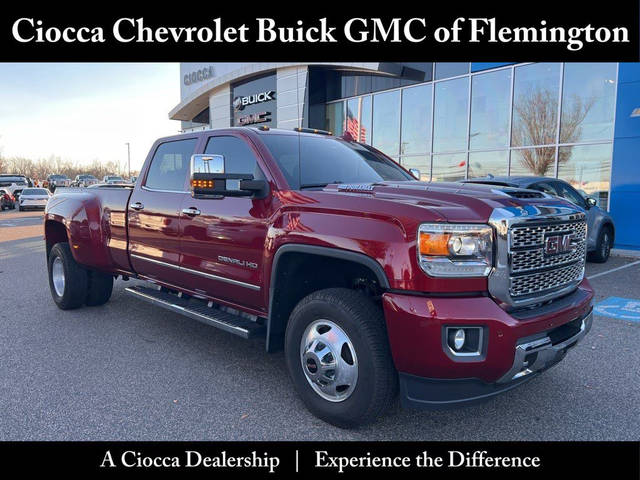 2018 GMC Sierra 3500HD Denali 4WD photo