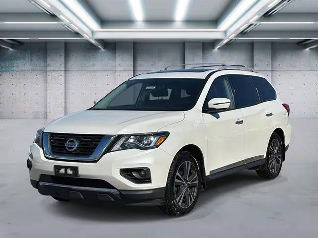 2018 Nissan Pathfinder Platinum 4WD photo