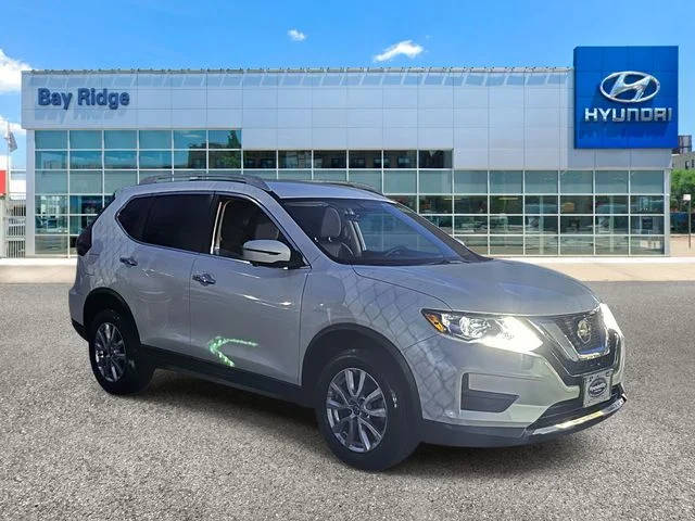 2018 Nissan Rogue SV AWD photo