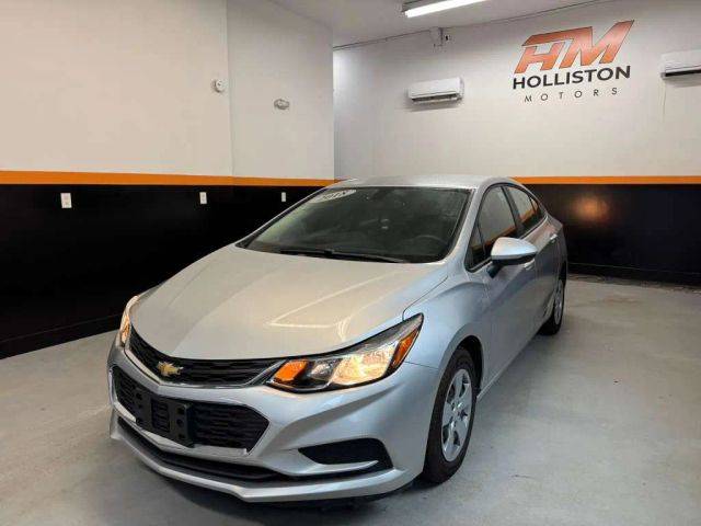 2018 Chevrolet Cruze LS FWD photo