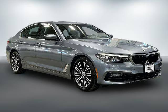 2018 BMW 5 Series 530i xDrive AWD photo