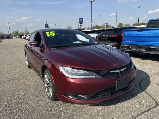 2015 Chrysler 200 S FWD photo