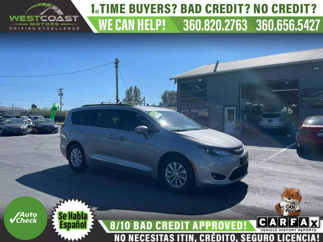 2017 Chrysler Pacifica Minivan Touring-L FWD photo