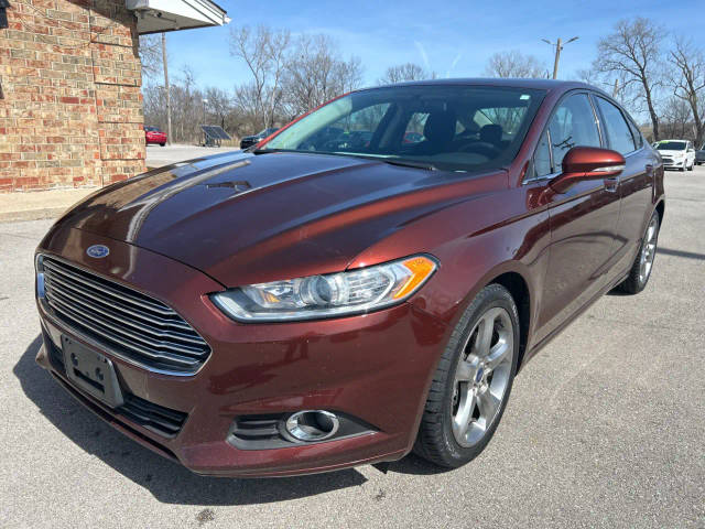 2015 Ford Fusion SE FWD photo