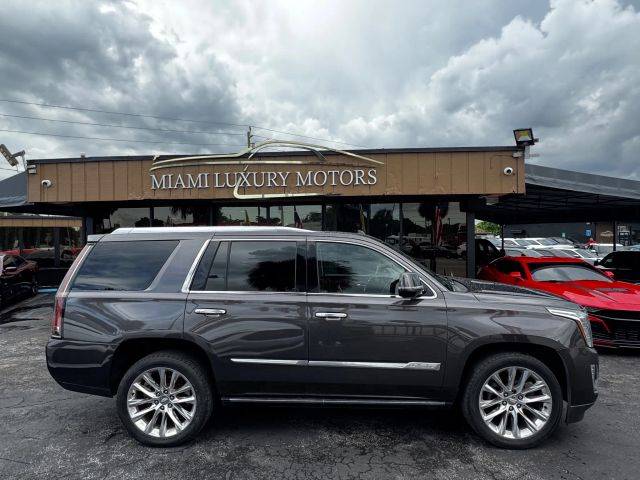 2015 Cadillac Escalade Premium RWD photo