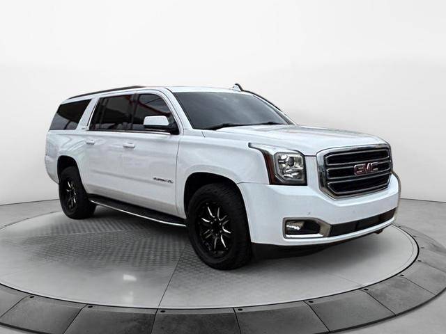 2017 GMC Yukon XL SLT 4WD photo