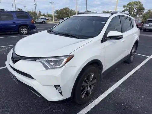 2018 Toyota RAV4 XLE FWD photo