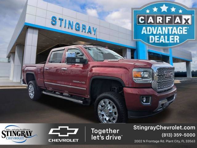 2018 GMC Sierra 2500HD Denali 4WD photo