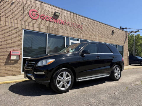 2015 Mercedes-Benz M-Class ML 350 RWD photo