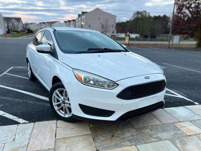 2016 Ford Focus SE FWD photo