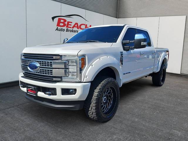 2018 Ford F-350 Super Duty Platinum 4WD photo