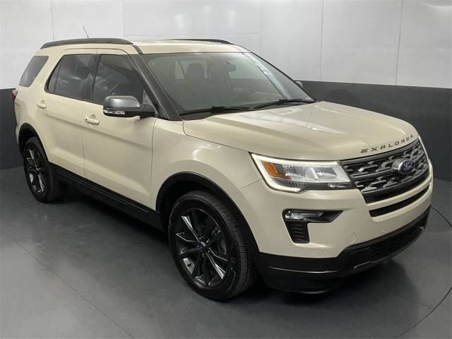 2018 Ford Explorer XLT 4WD photo