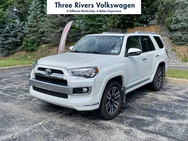 2018 Toyota 4Runner Limited 4WD photo
