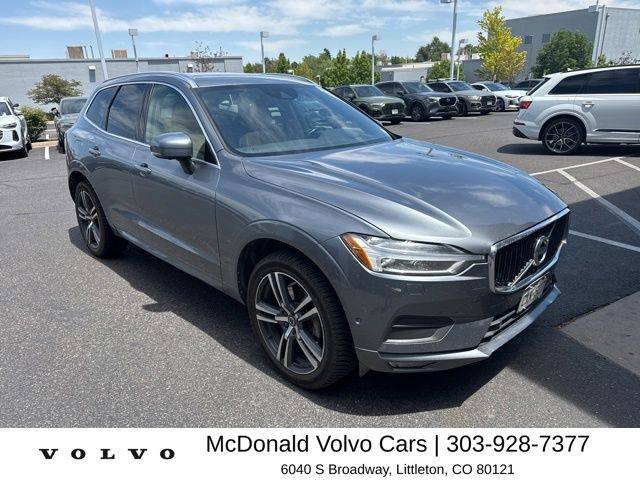 2018 Volvo XC60 Momentum AWD photo