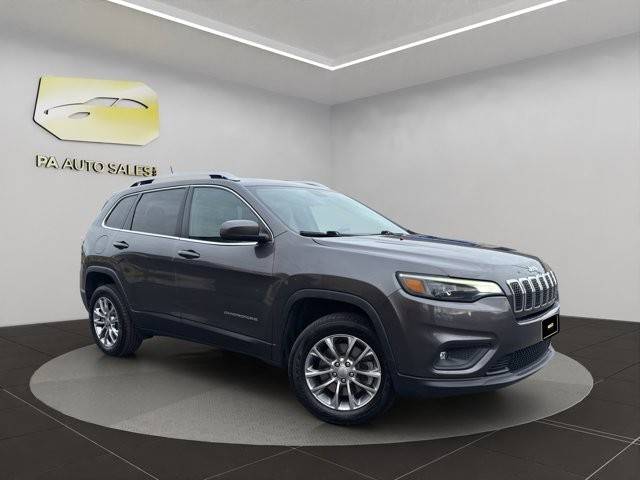 2019 Jeep Cherokee Latitude Plus 4WD photo
