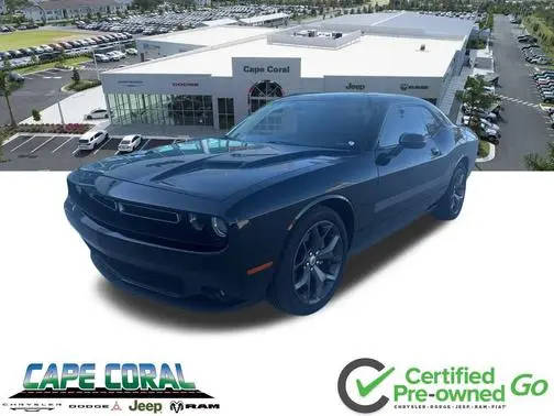 2018 Dodge Challenger SXT Plus RWD photo