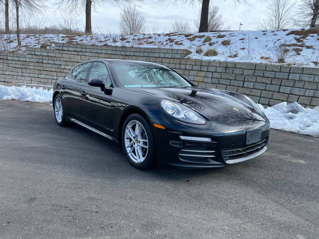 2016 Porsche Panamera 4 Edition AWD photo