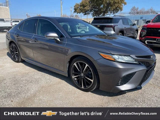 2018 Toyota Camry XSE FWD photo